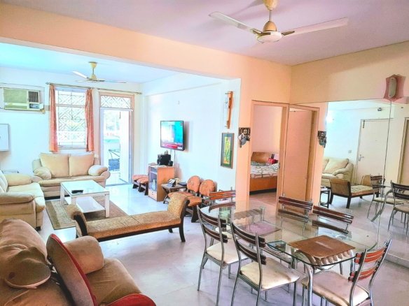 Fully Furnished DLF Exclusive Floor Gurgaon
