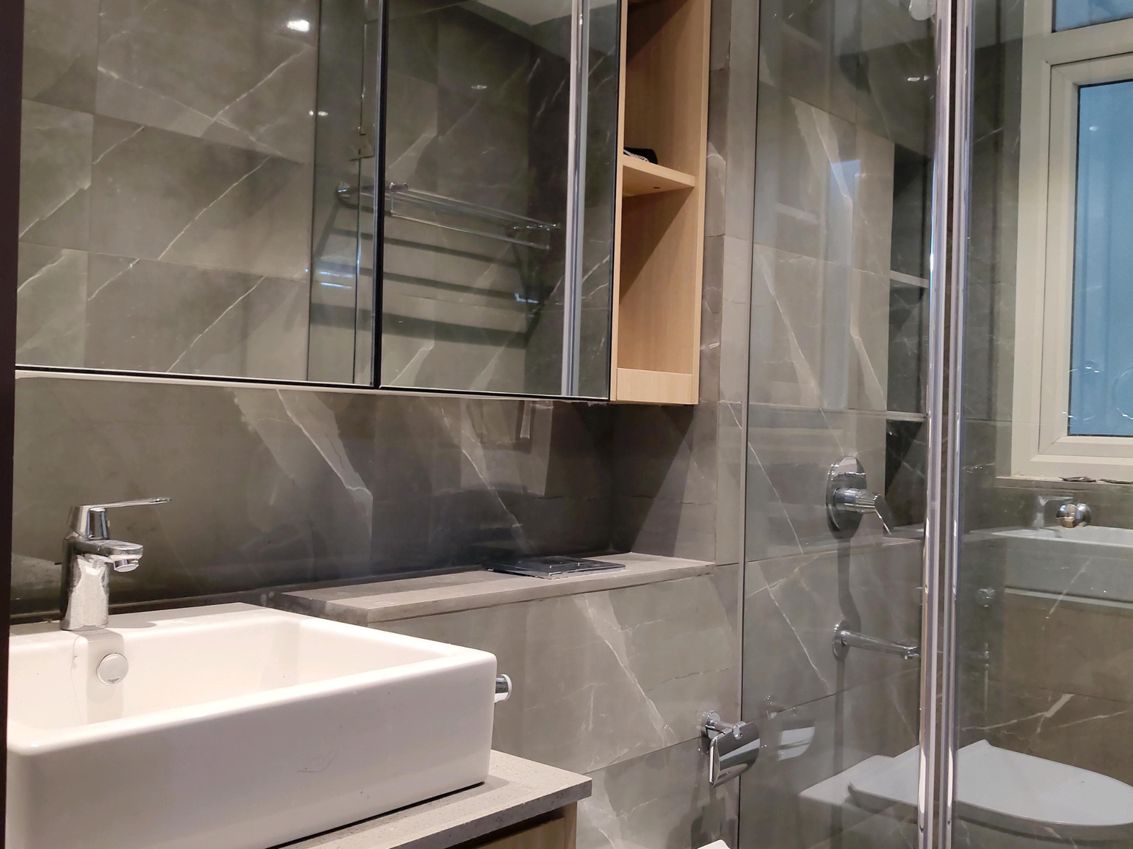 Builder Flats at DLF Phase 2