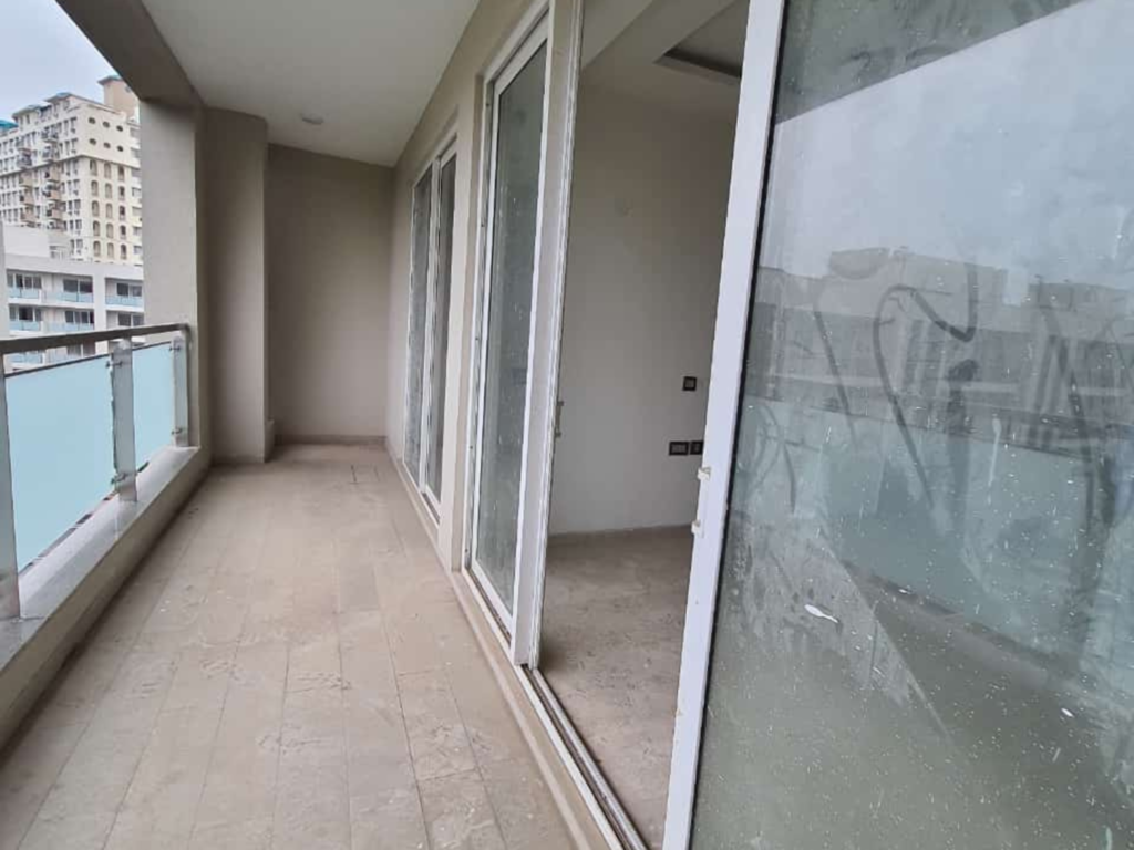 Premium Pockets in DLF Phase 4 Gurgaon