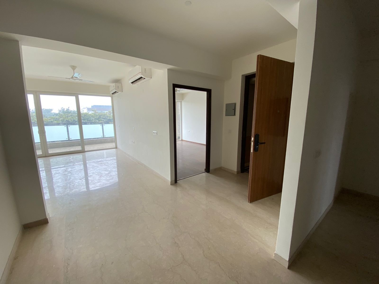 DLF Phase 3 Luxury Floor