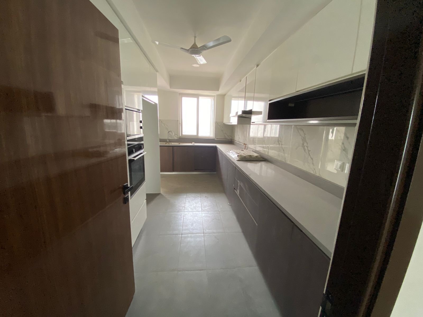 DLF Phase 3 Luxury Floor