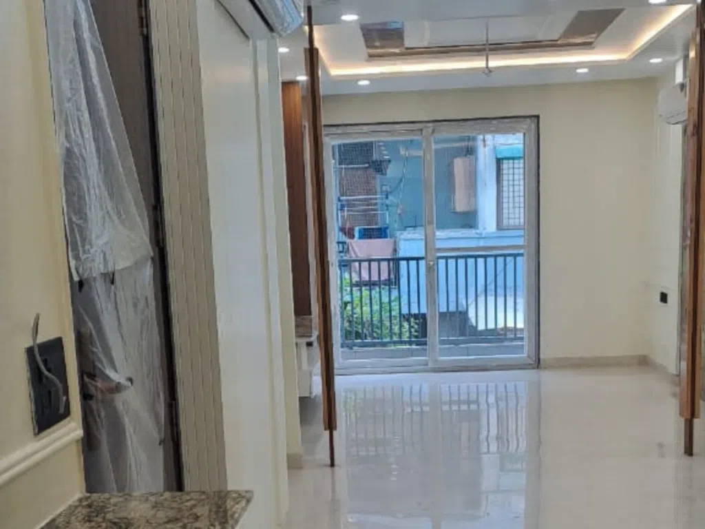 builder floor for sale in deerwood nirvana country