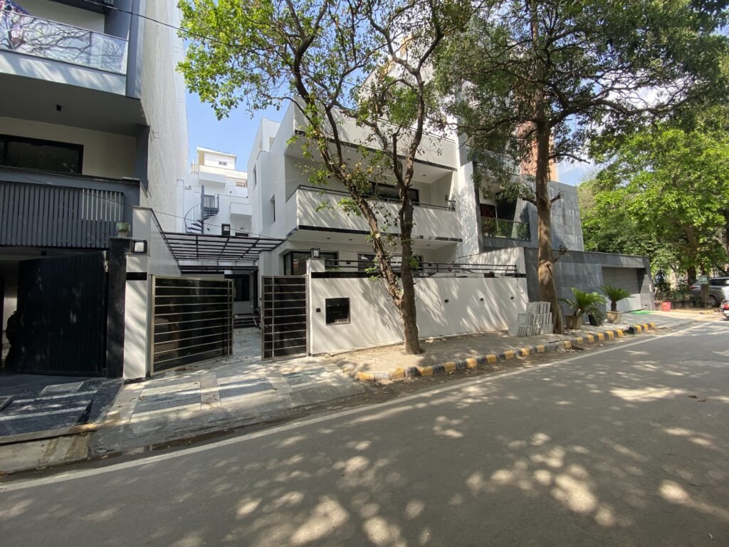 villa for rent in DLF Phase 4 Gurgaon