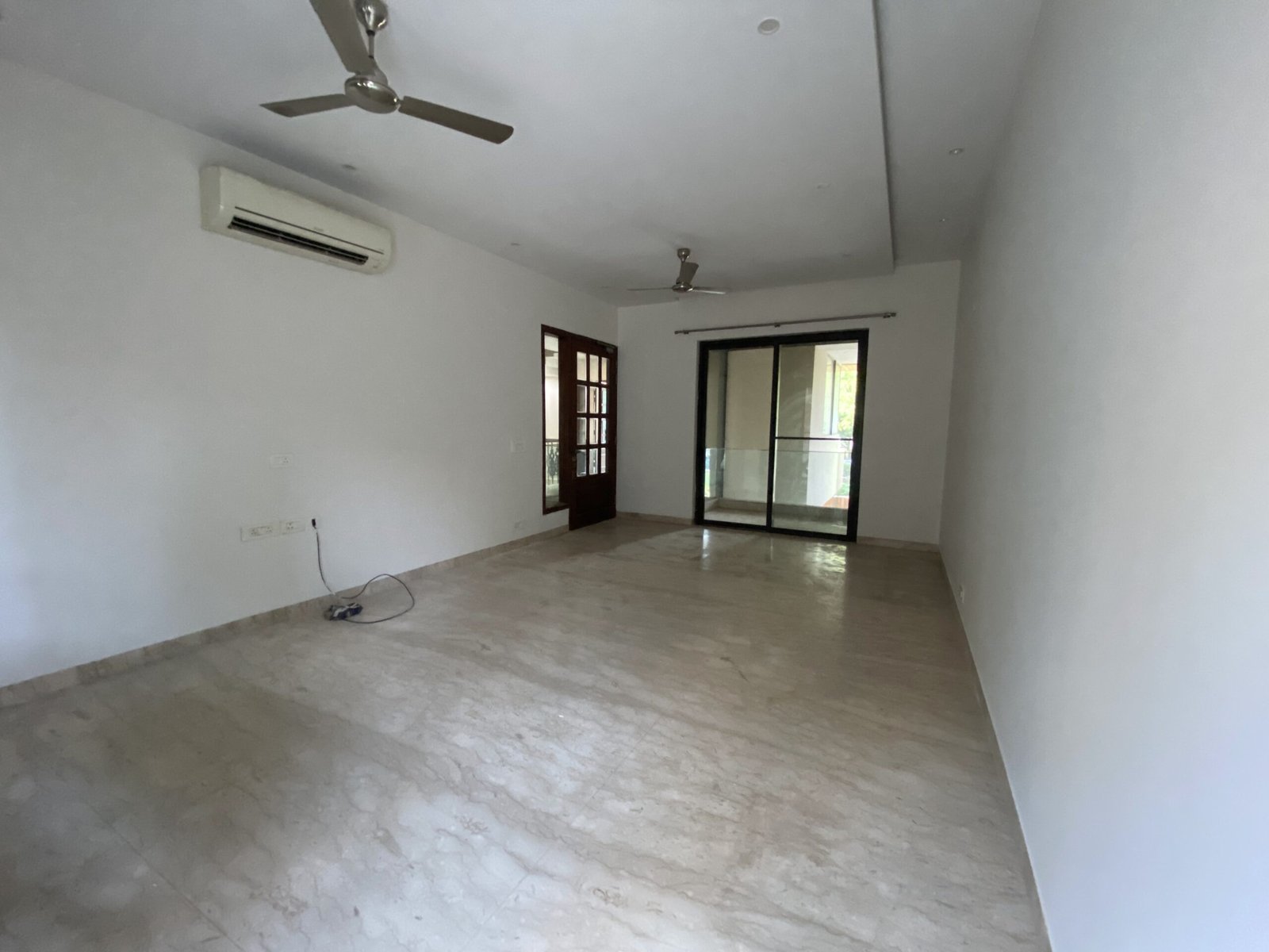 villa-for-rent-in-nirvana-country-gurgaon-front-elevation